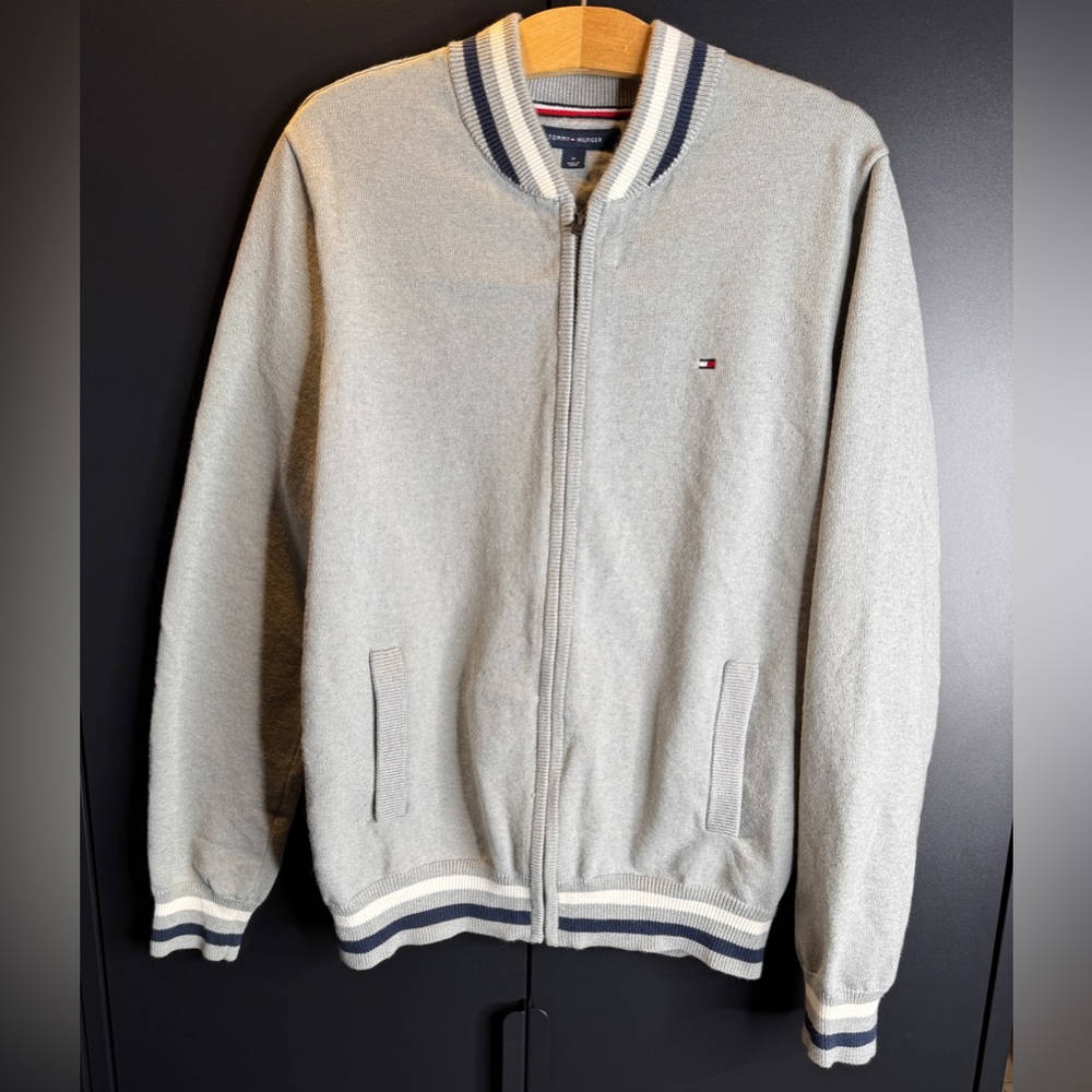 Tommy Hilfiger Men Medium Light Gray Zip-Up Sweater with Contrast Stripe Collar